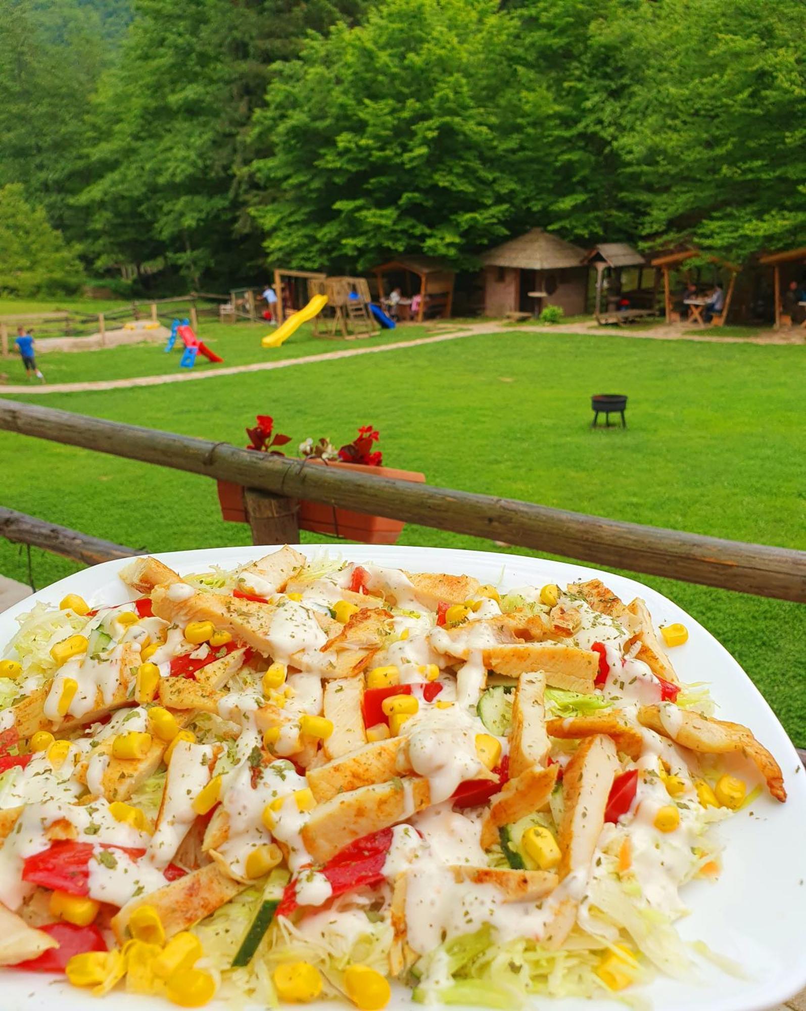 비테즈 Etno Selo Bistrovo 아파트 외부 사진